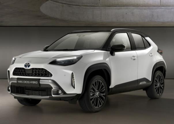 Yaris Cross Adventure: Ausstattungsversion mit robusten Aussenfeatures und individuellem Interieur, präsentiert vor dem Lancierungsdébut des brandneuen B-Segment-Hybrid-SUV